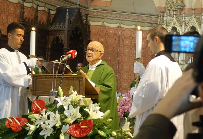 Nadbiskup Luigi Pezzuto proslavio zlatnu Misu    - Nadbiskup Luigi Pezzuto proslavio zlatnu Misu   